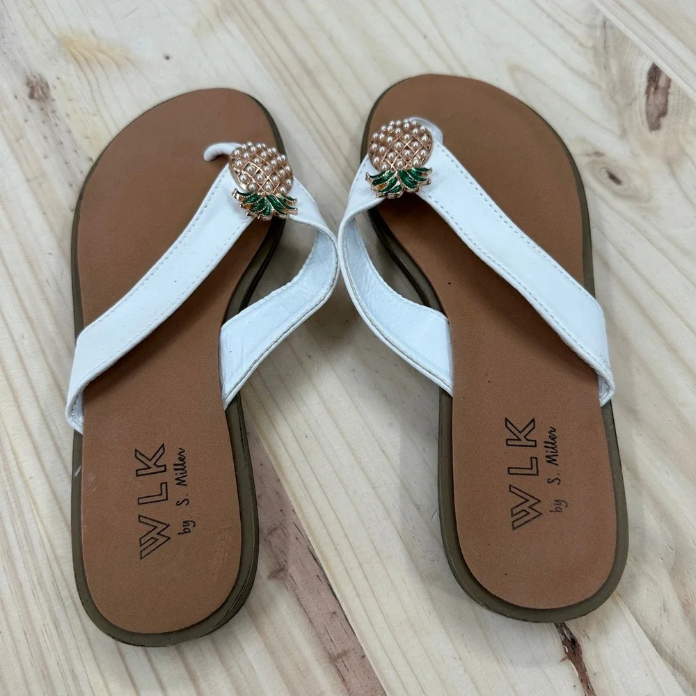 WLK by S Miller Thong Sandals Womens 7 White Beaded Pineapple Flip Flops